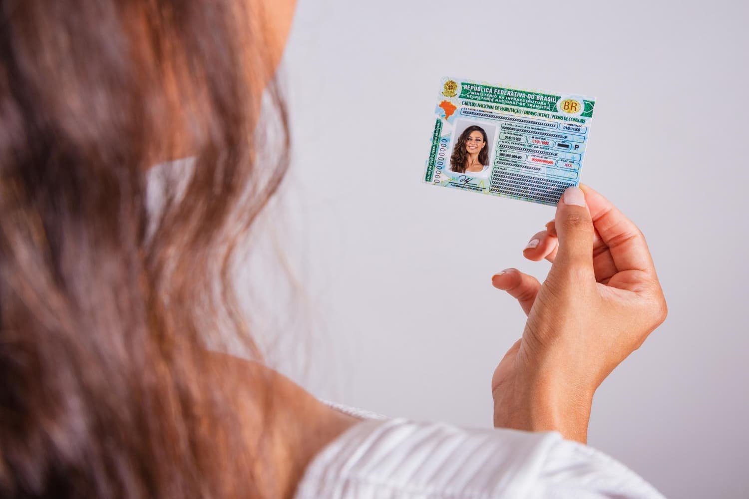 É verdade que não precisa mais de autoescola para tirar habilitação?